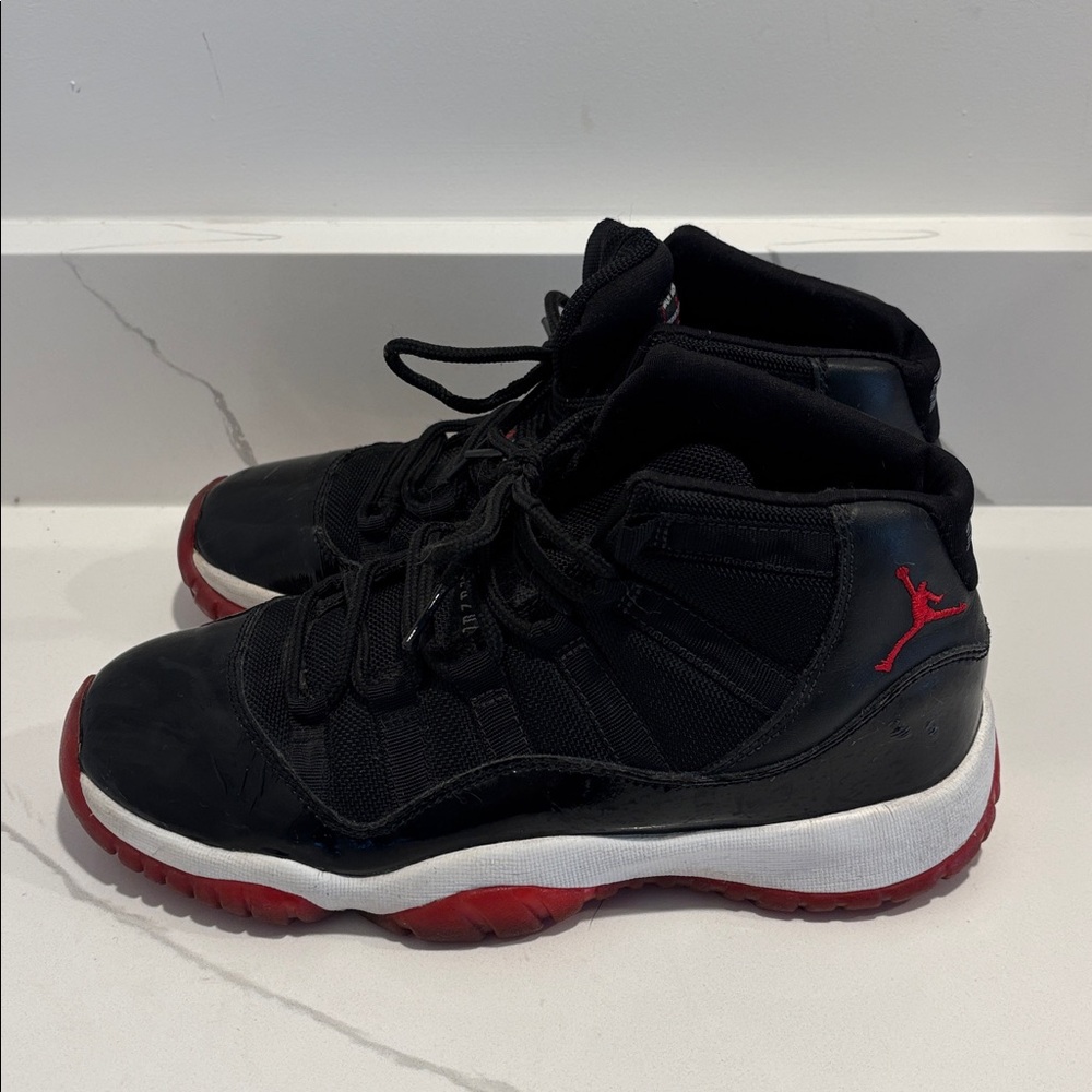 Air Jordan 11 Retro 2001 “Bred”